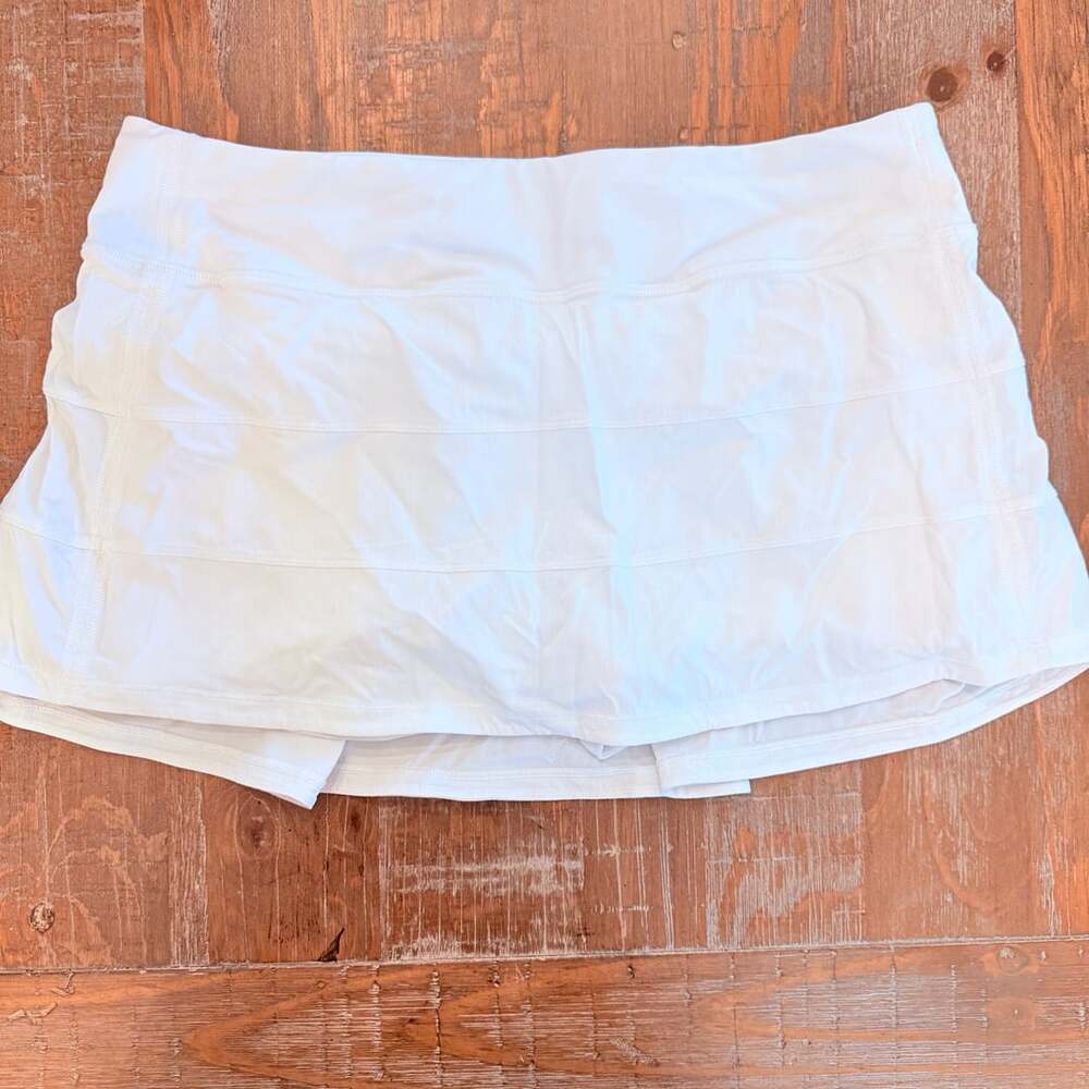 Lululemon Pace Rival Skirt Size 10 White Athletic Tennis Skort